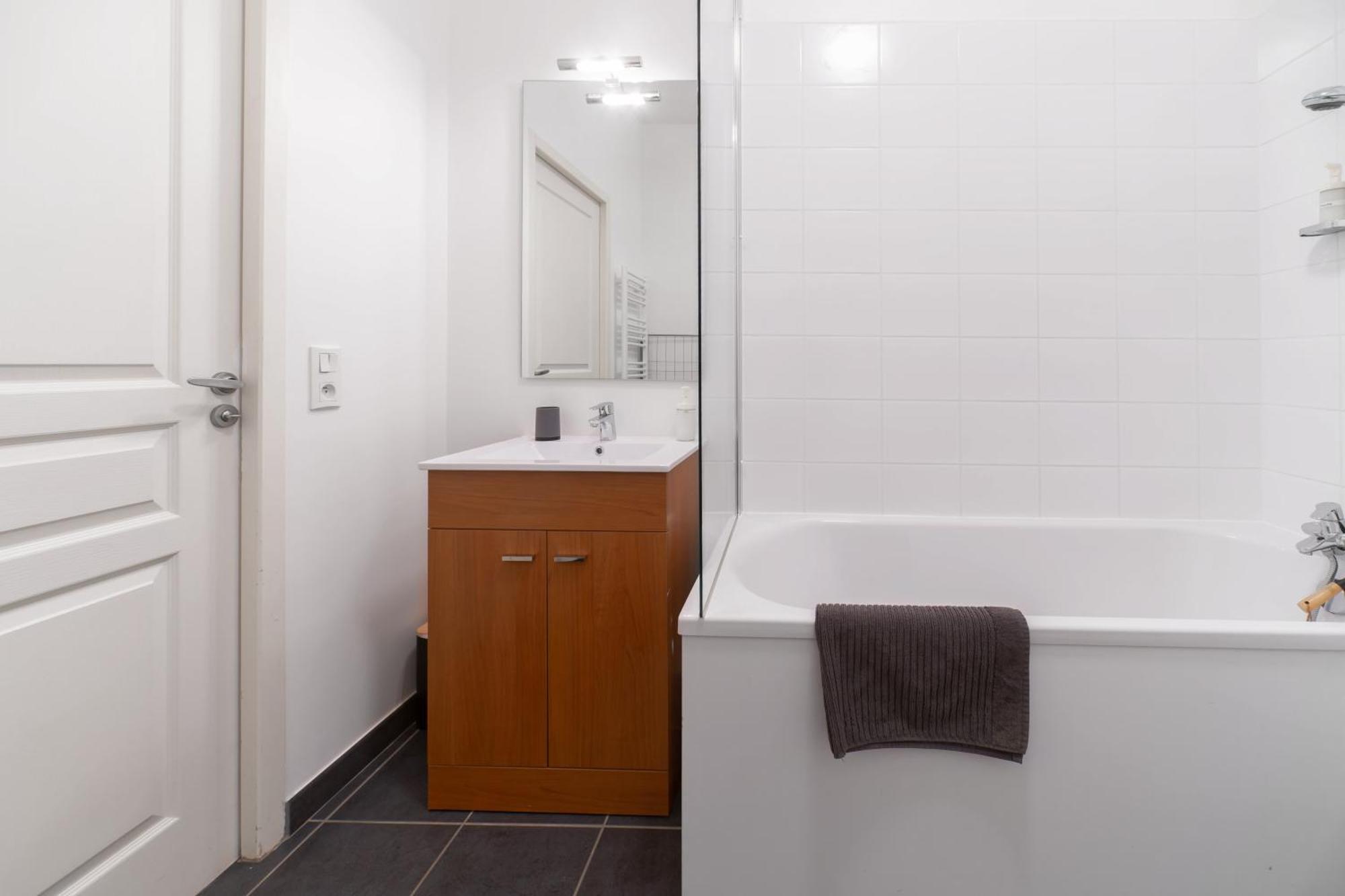 Le Brit - Grand Appartement Design, 3 Chambres, Centre Ville ヴィシー エクステリア 写真