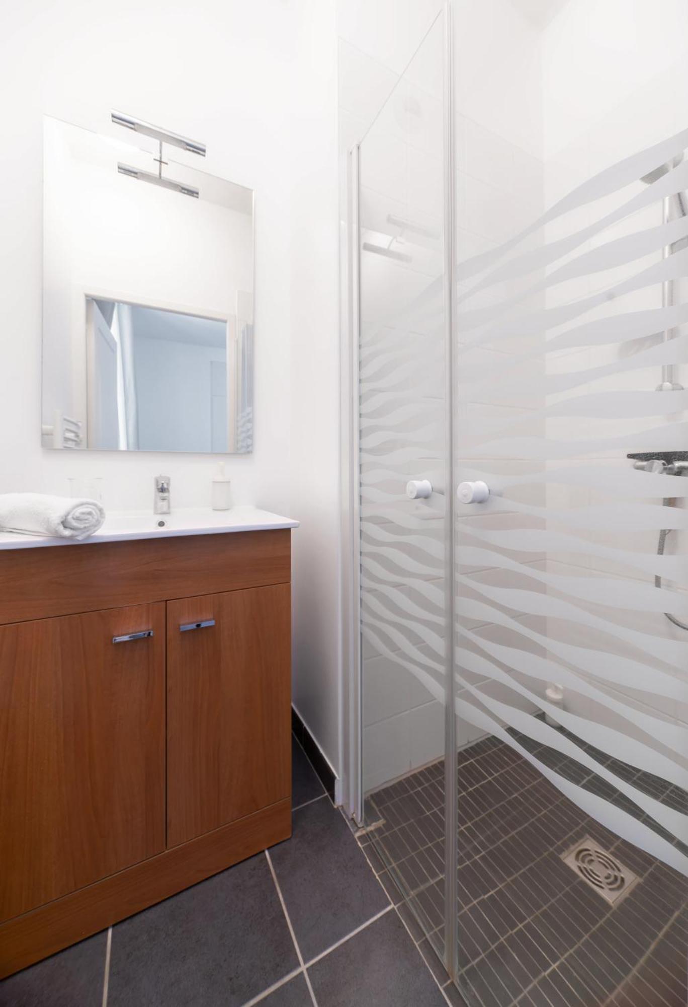Le Brit - Grand Appartement Design, 3 Chambres, Centre Ville ヴィシー エクステリア 写真