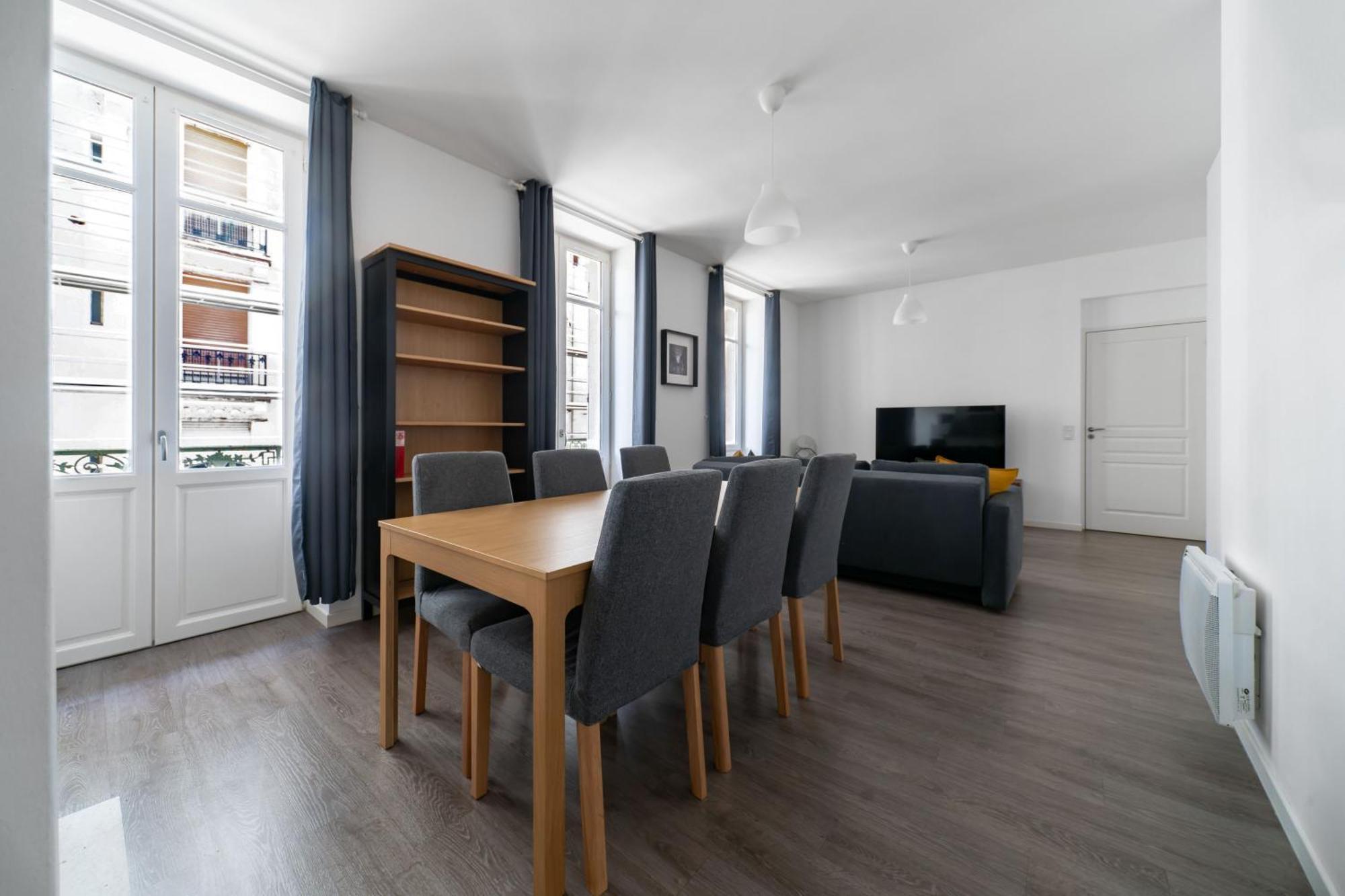 Le Brit - Grand Appartement Design, 3 Chambres, Centre Ville ヴィシー エクステリア 写真